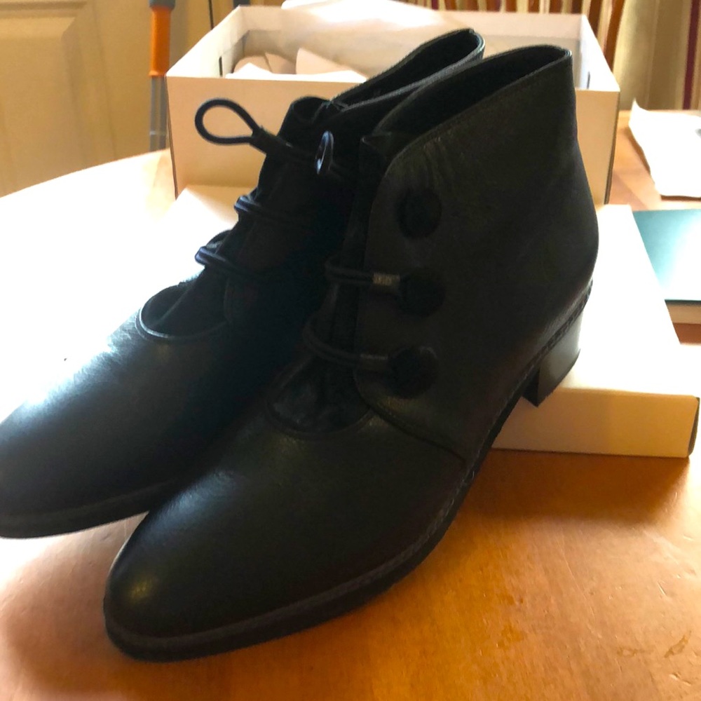 Salina Boot from Garnet Hill. Barely worn. Looks new from the bottoms